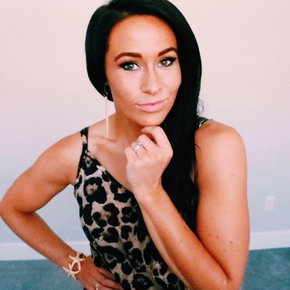 🌟Leopard Print Stretchy Top 🌟 - Picture 5 of 5